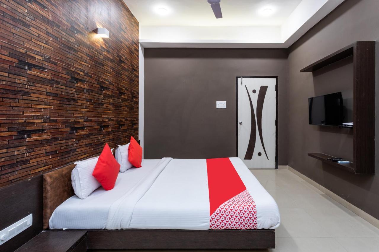 Oyo 75956 Hotel Grand Rourkela Exterior photo